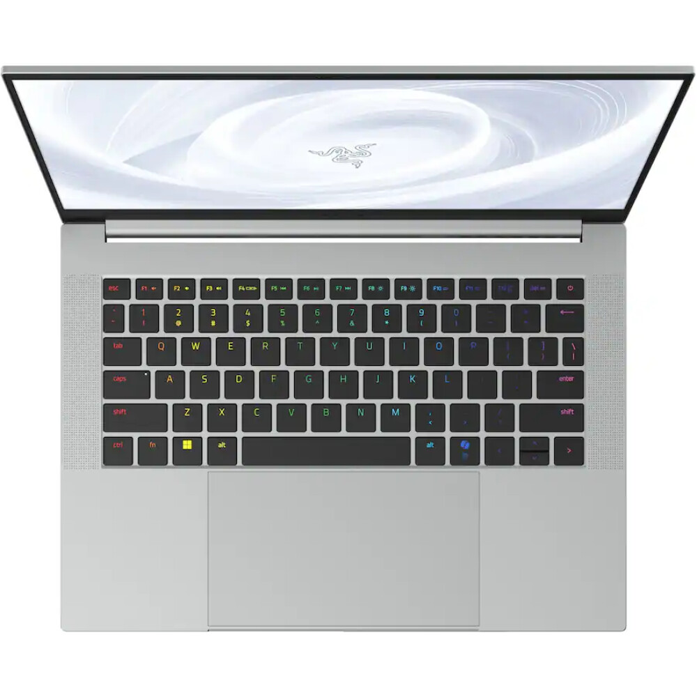 Razer Blade 14 14" 3K 120Hz OLED Gaming Laptop – AMD Ryzen AI 9 365 – 32GB DDR5 – NVIDIA GeForce RTX 5070 8GB – 1TB SSD - Imagen 2